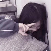  人家有伞,我有大头.